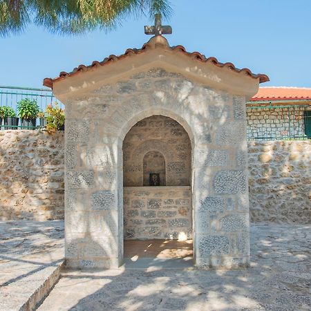 Vetilios Lithos Boutique Hotel Неон-Оитилон Экстерьер фото